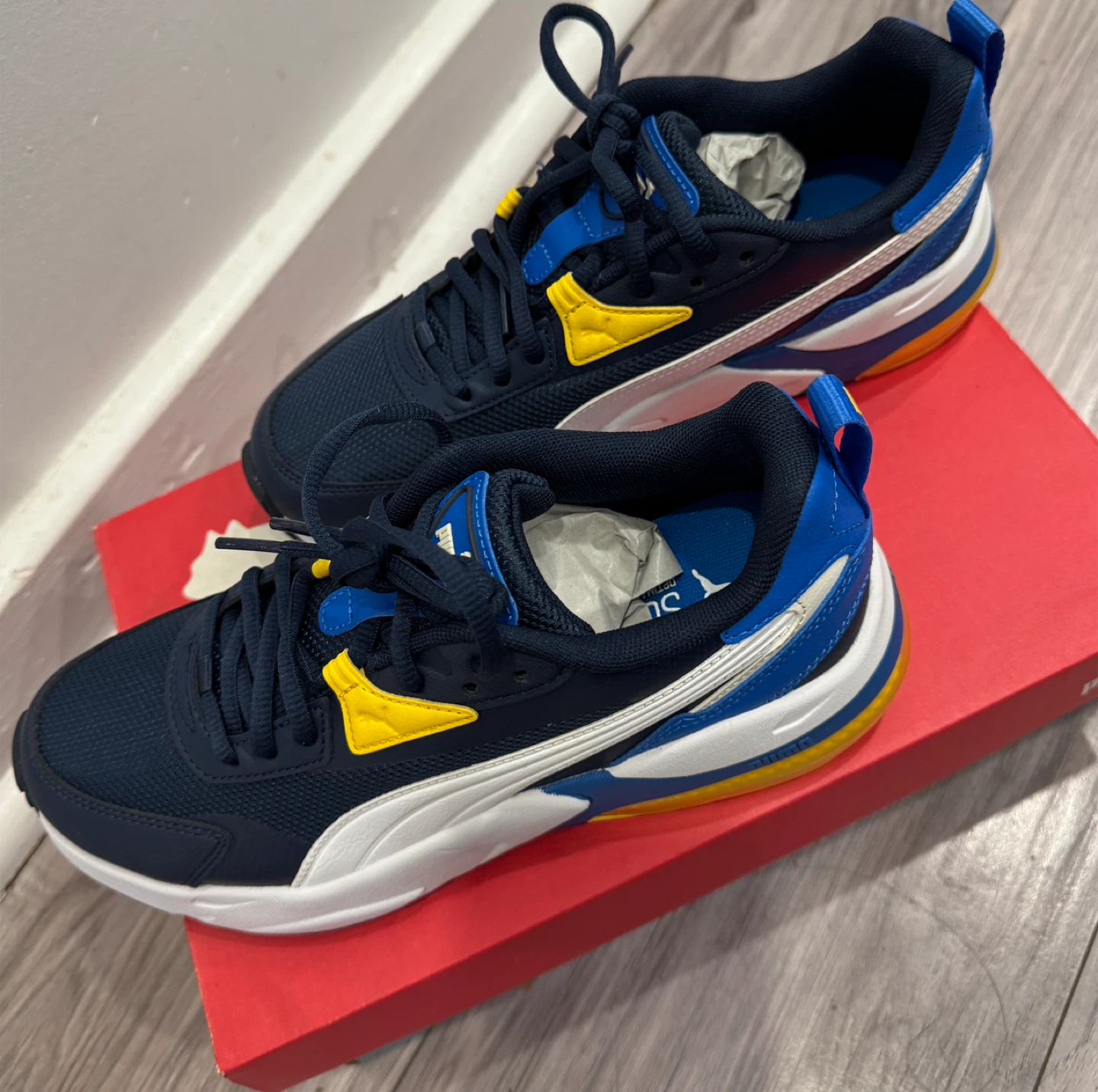 Puma boys Running Shoes, Size 6 - photo 2