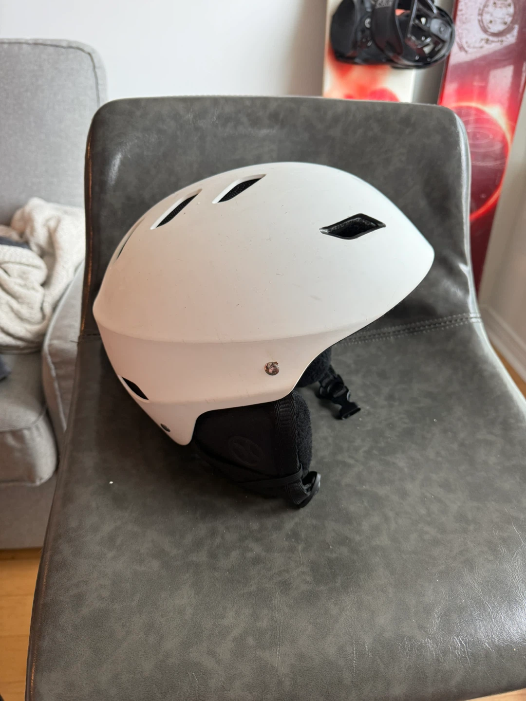 Hurley White Ski/Snowboard Helmet