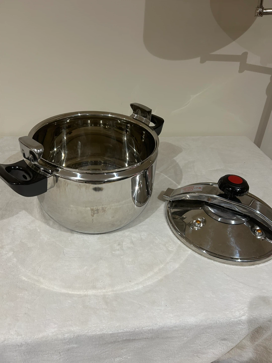Brand new Stainless Steel Pressure Cooker 50cm - photo 5