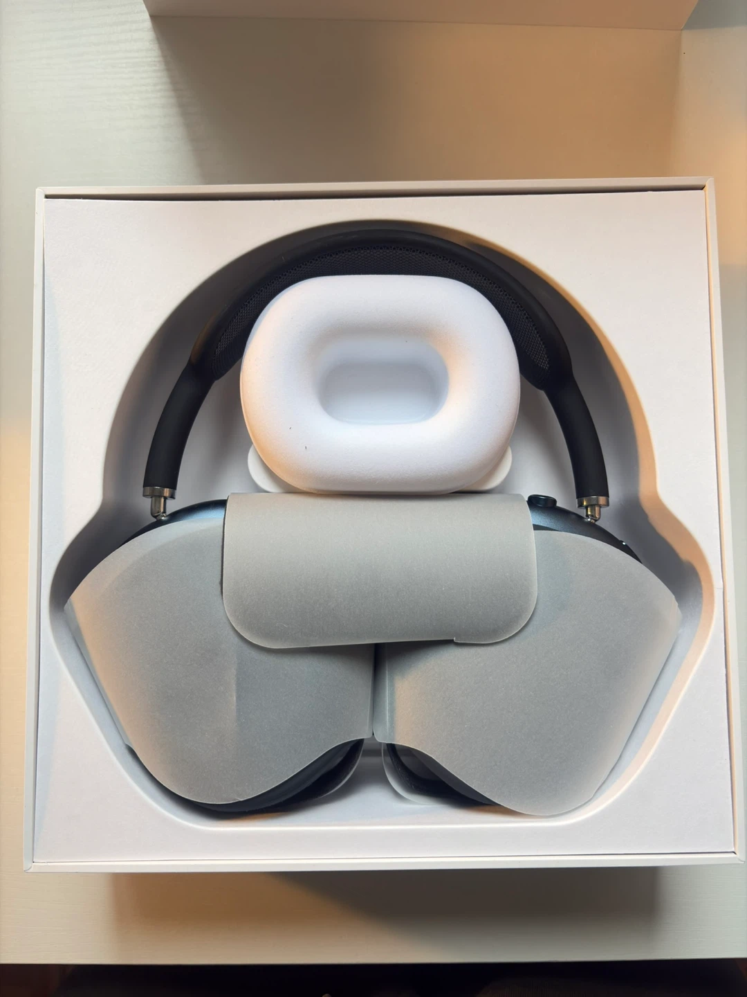 Apple AirPods Max Midnight Headphones - photo 5