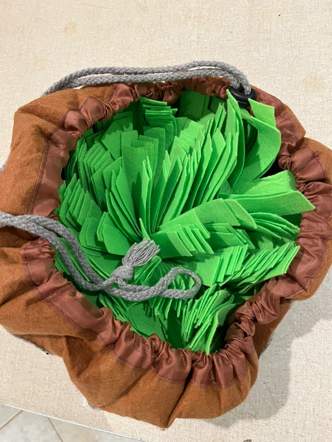Snuff mat for dog training - photo 2