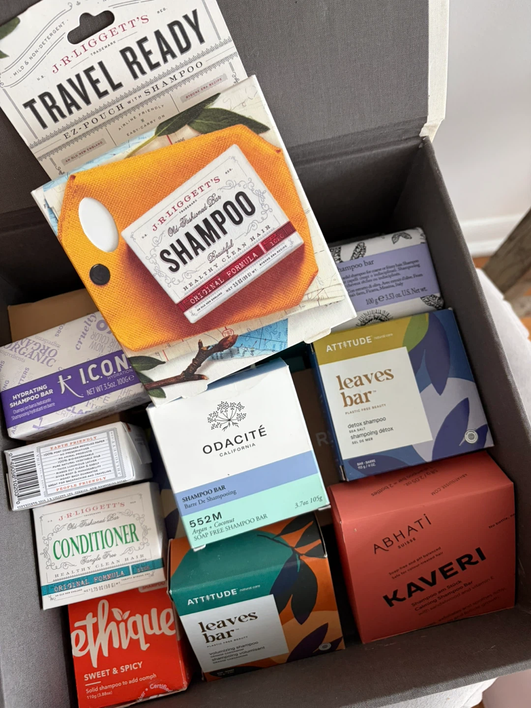 Assorted shampoo bars (never opened)