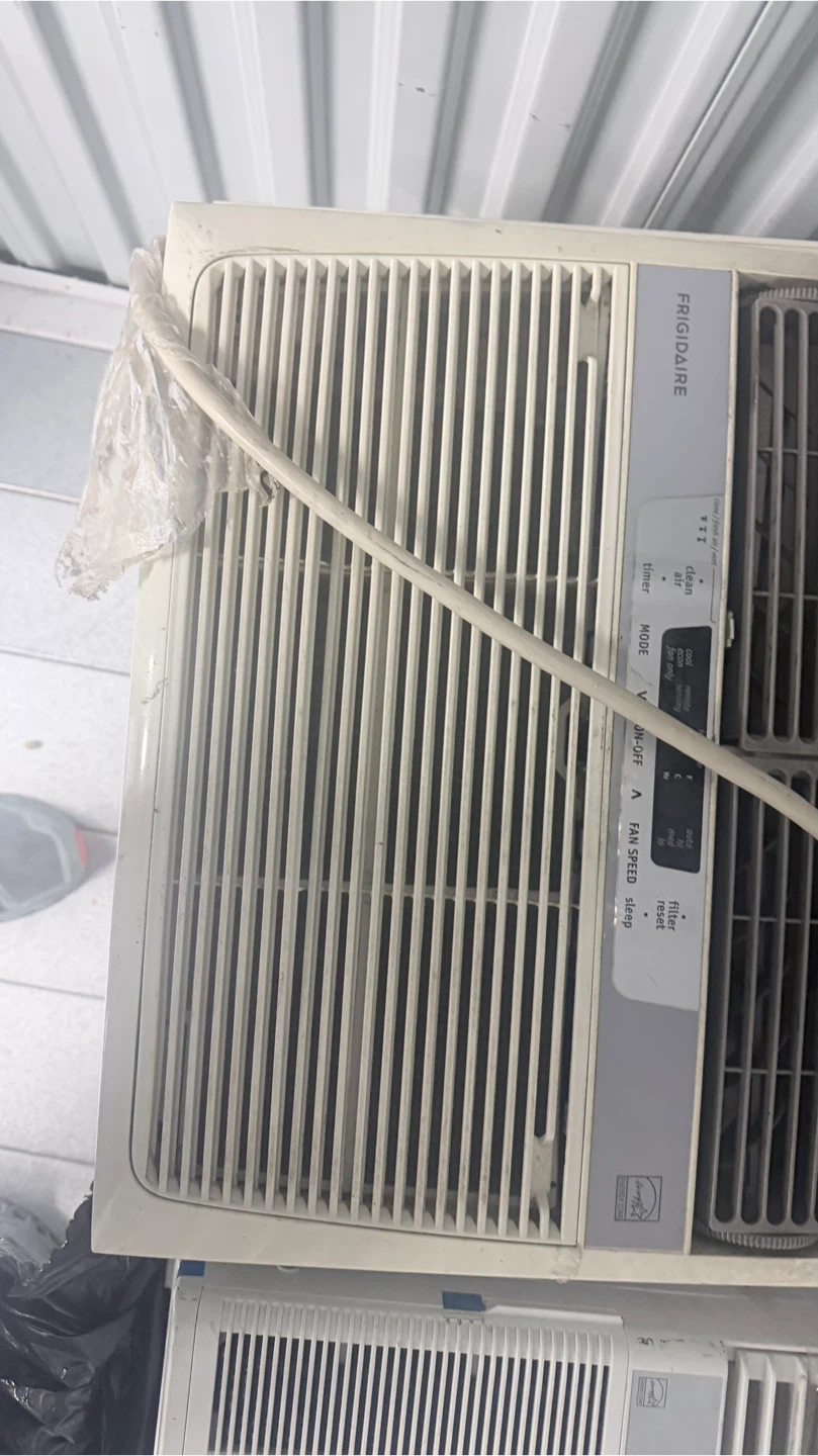 Frigidaire & GE Window Air Conditioner Units - photo 3