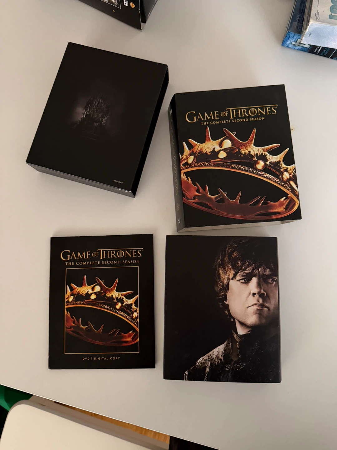 Game of Thrones: The Complete Second Season Blu-ray Box Set