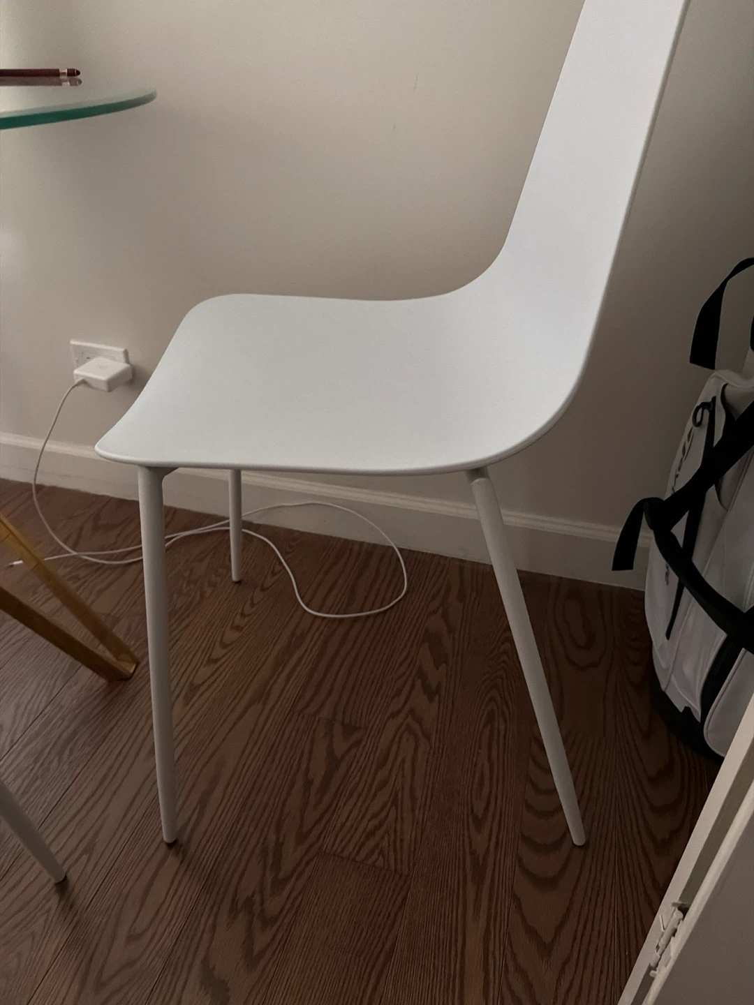 4 White Modern Dining Chair