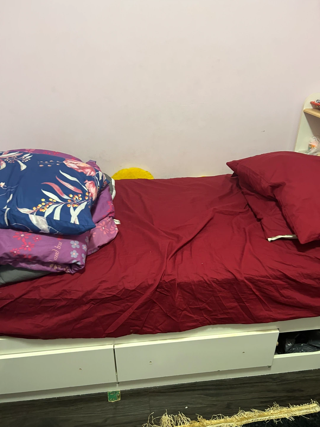 Twin bed