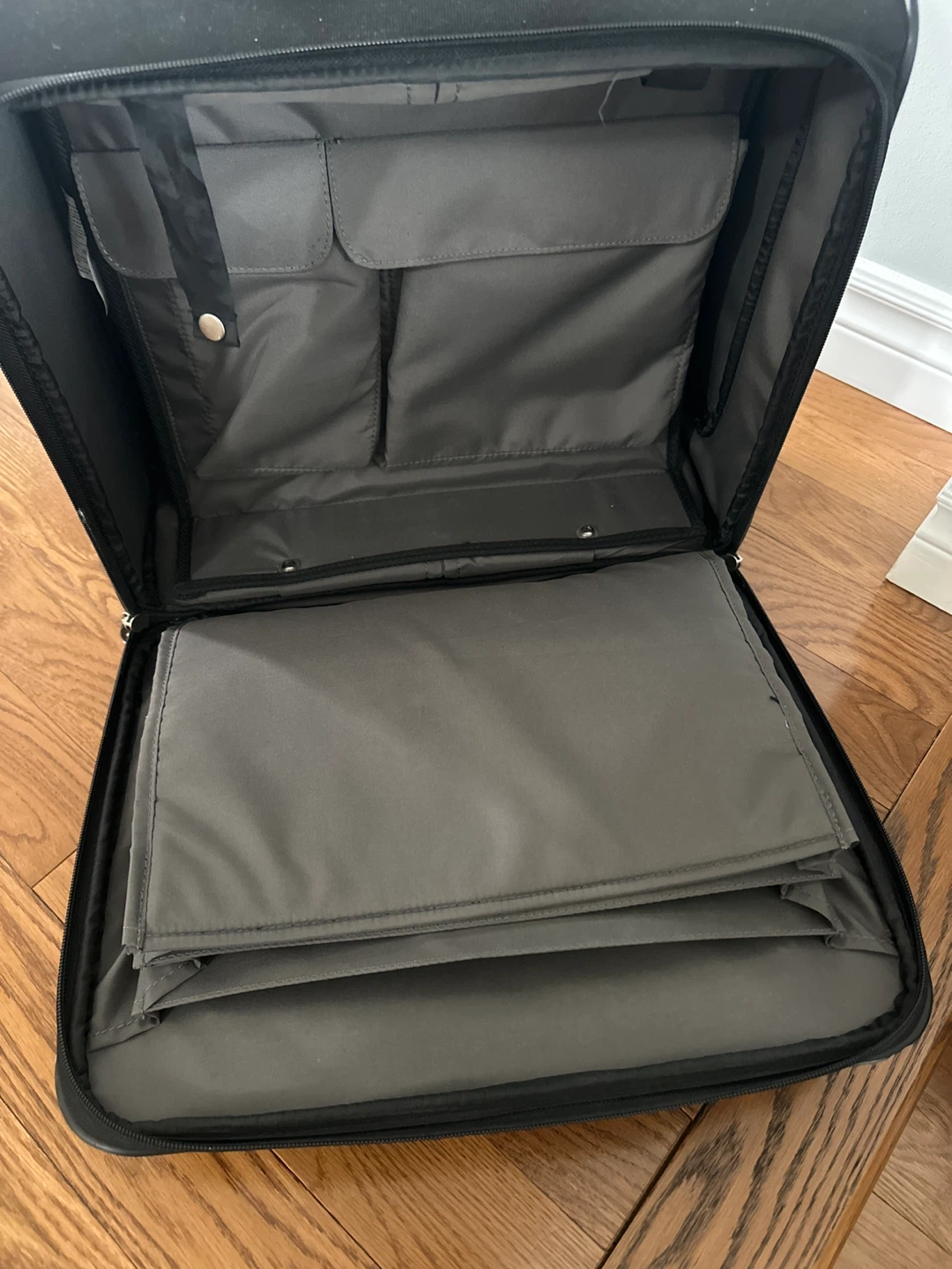 Samsonite Black Wheeled Carry-On Luggage - photo 3