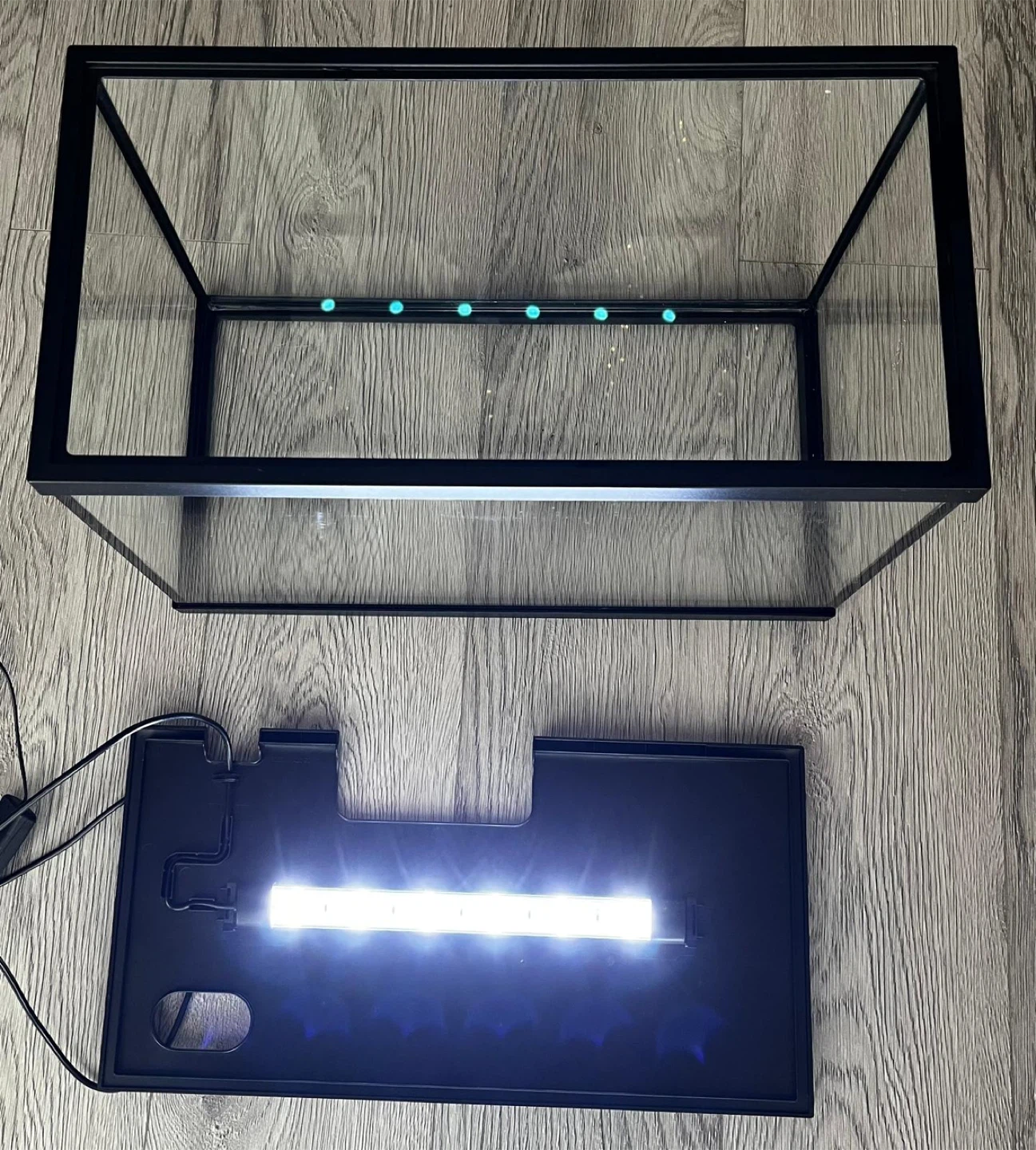 Black Aquarium Tank with LED Light - 5 gallon - photo 4