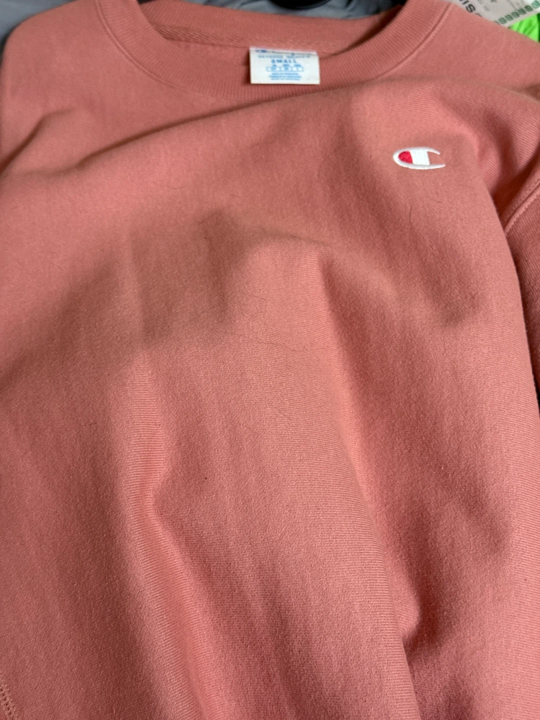 Champion Reverse Weave Crewneck Sweatshirt - Small - Pink - photo 3