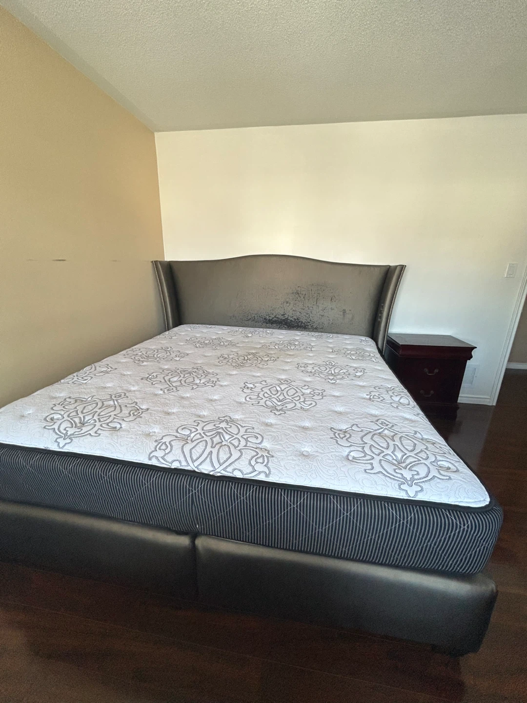 Wingback King size Bed Frame with Mattress
