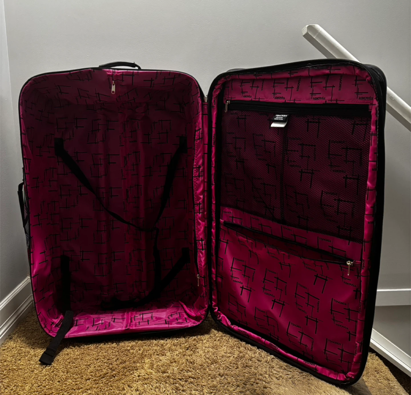 Tracker Luggage Rolling Suitcase - photo 2