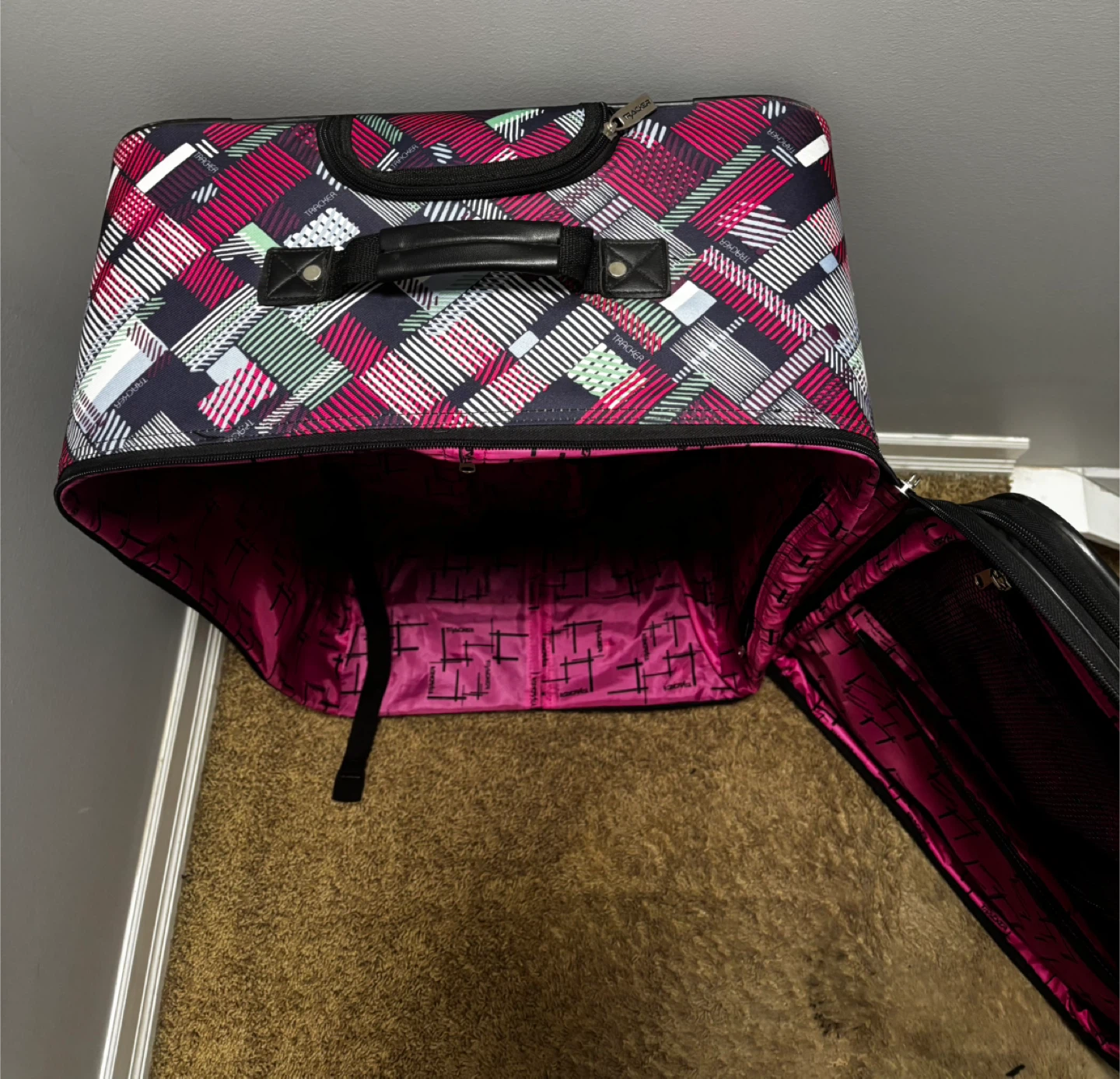 Tracker Luggage Rolling Suitcase - photo 3