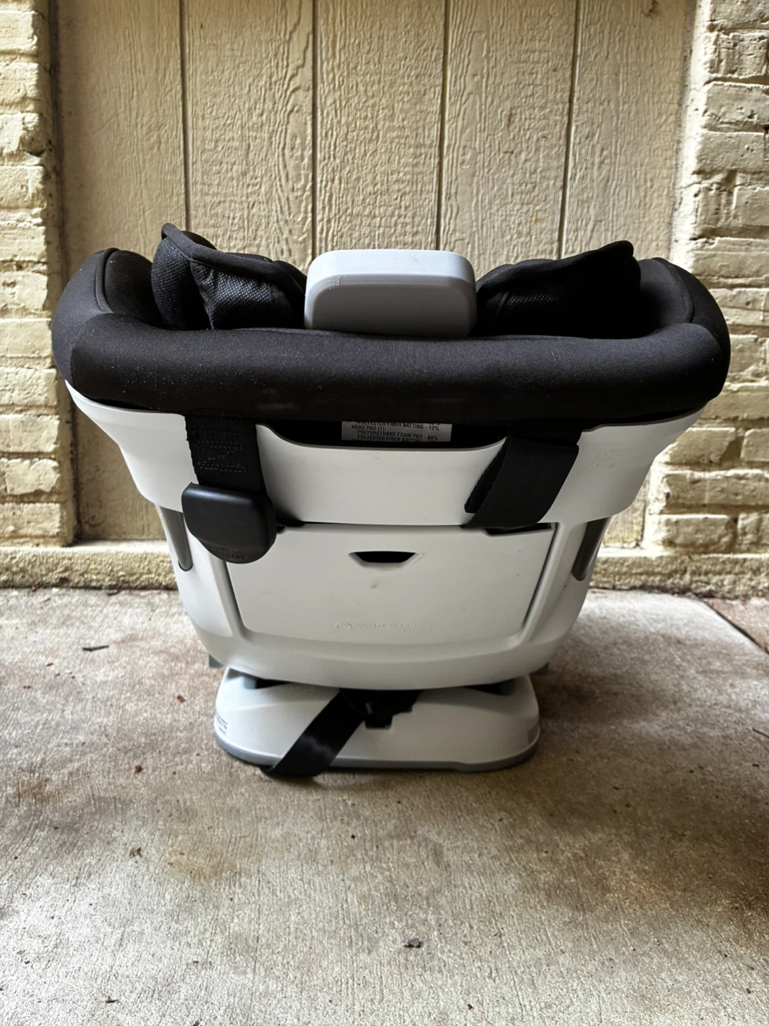 Britax Convertible Car Seat ClickTight – Gray Polka Dot - photo 2