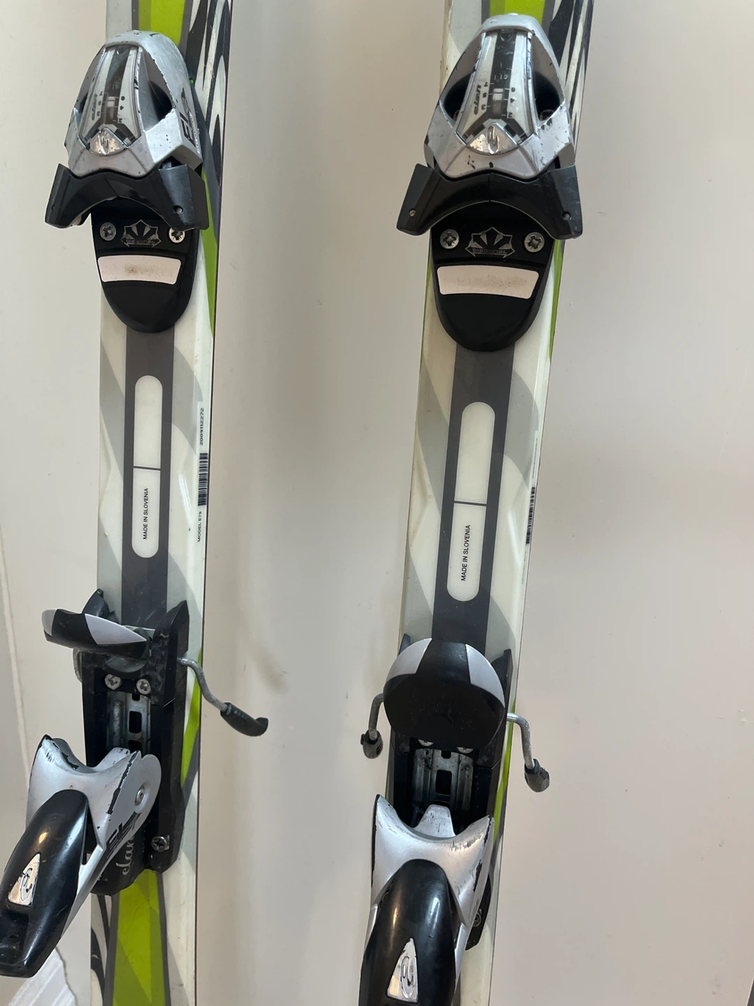 Elan L140 Formula Skis with Bindings - photo 2