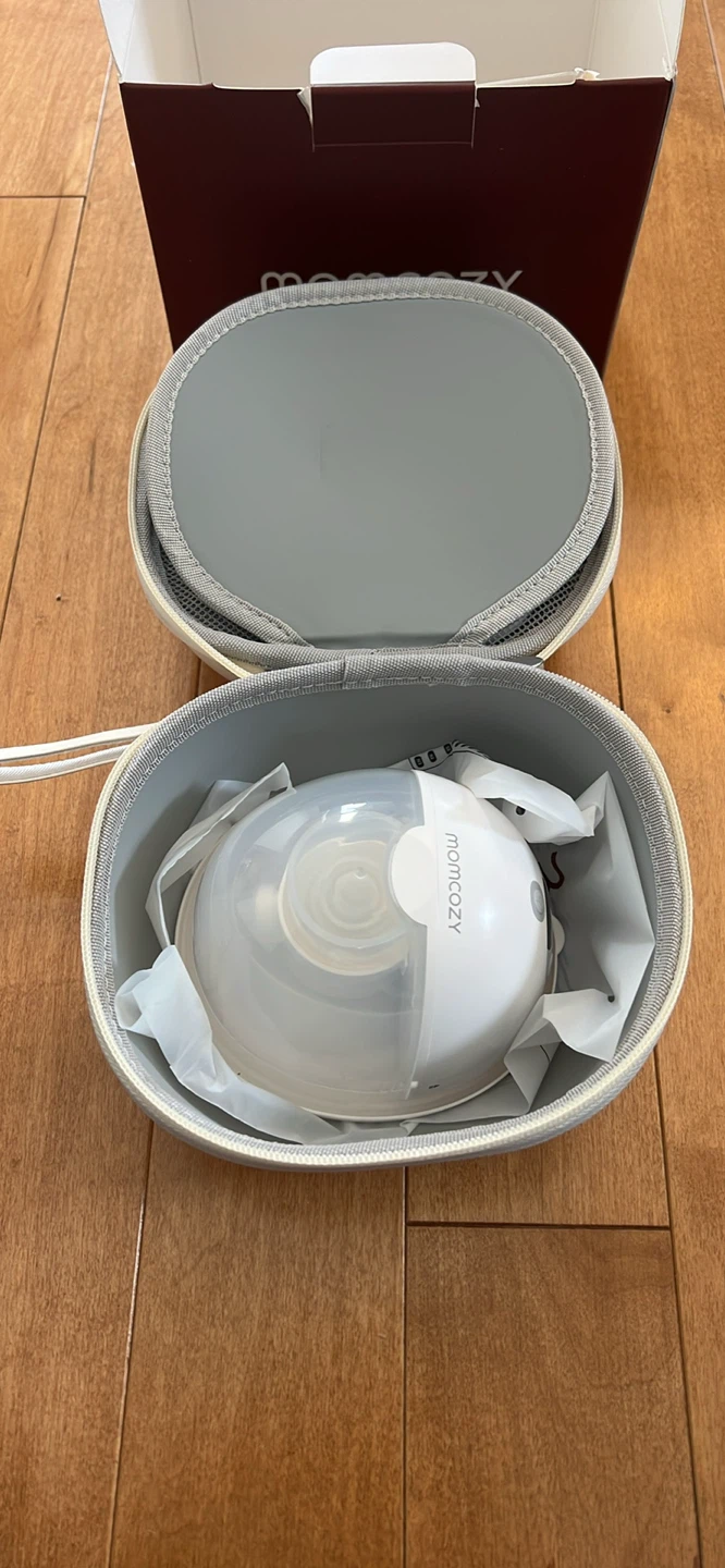 Momcozy M5 Wearable Breast Pump