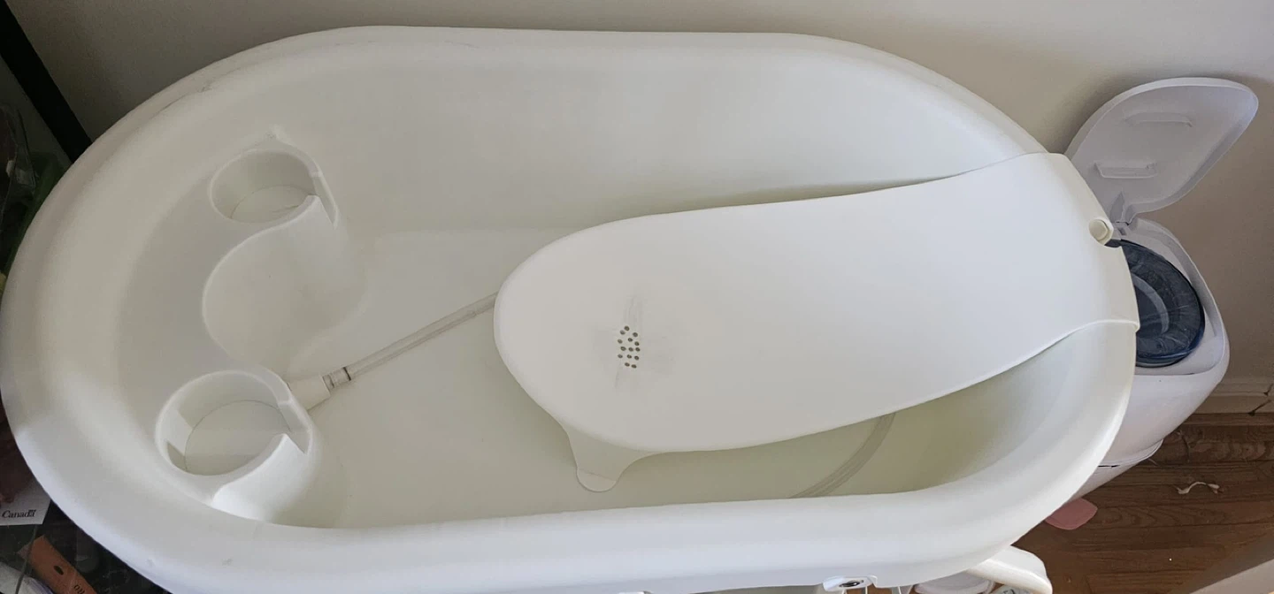 BabyJoy Baby Changing Table with Bath - photo 4