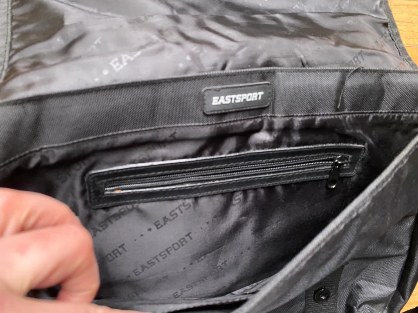 Eastpak Messenger Bag - Black - photo 3