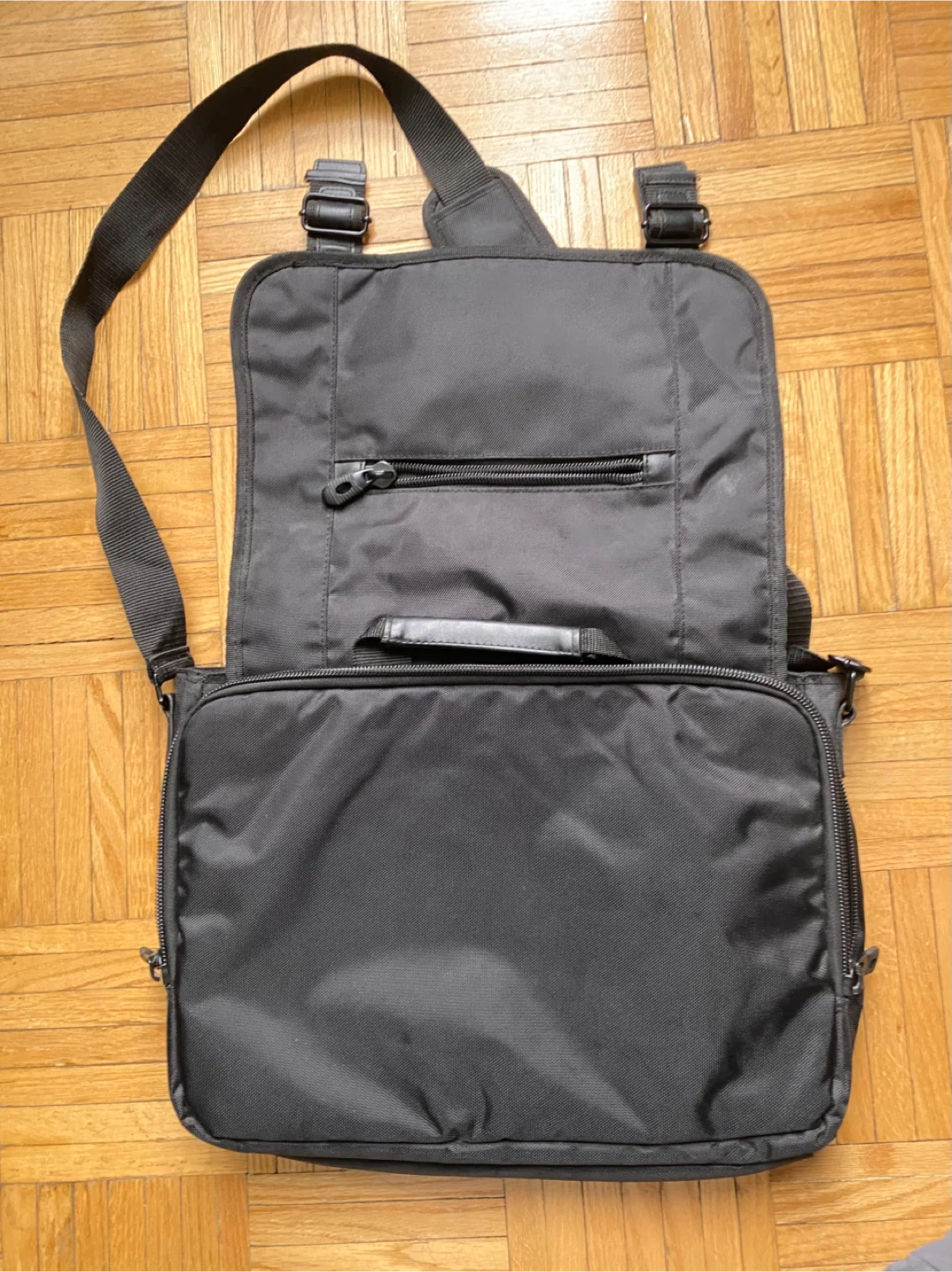 Eastpak Messenger Bag - Black - photo 2