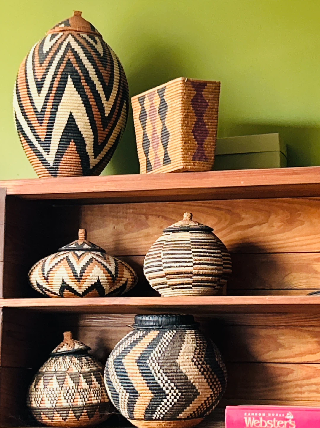 🥕Multiple South African grass woven baskets.
