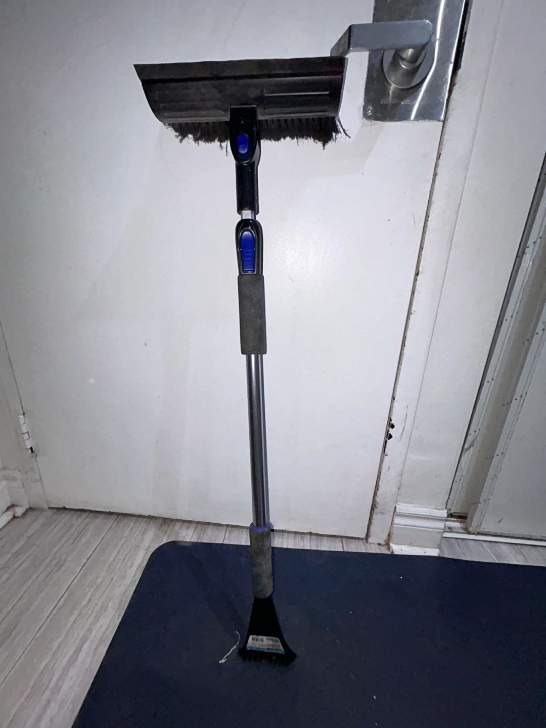 Extendable Snow Brush and Ice Scraper