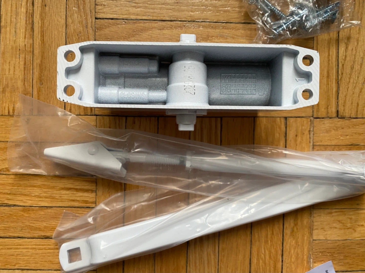 Augenwelds White Automatic Door Closer - photo 2