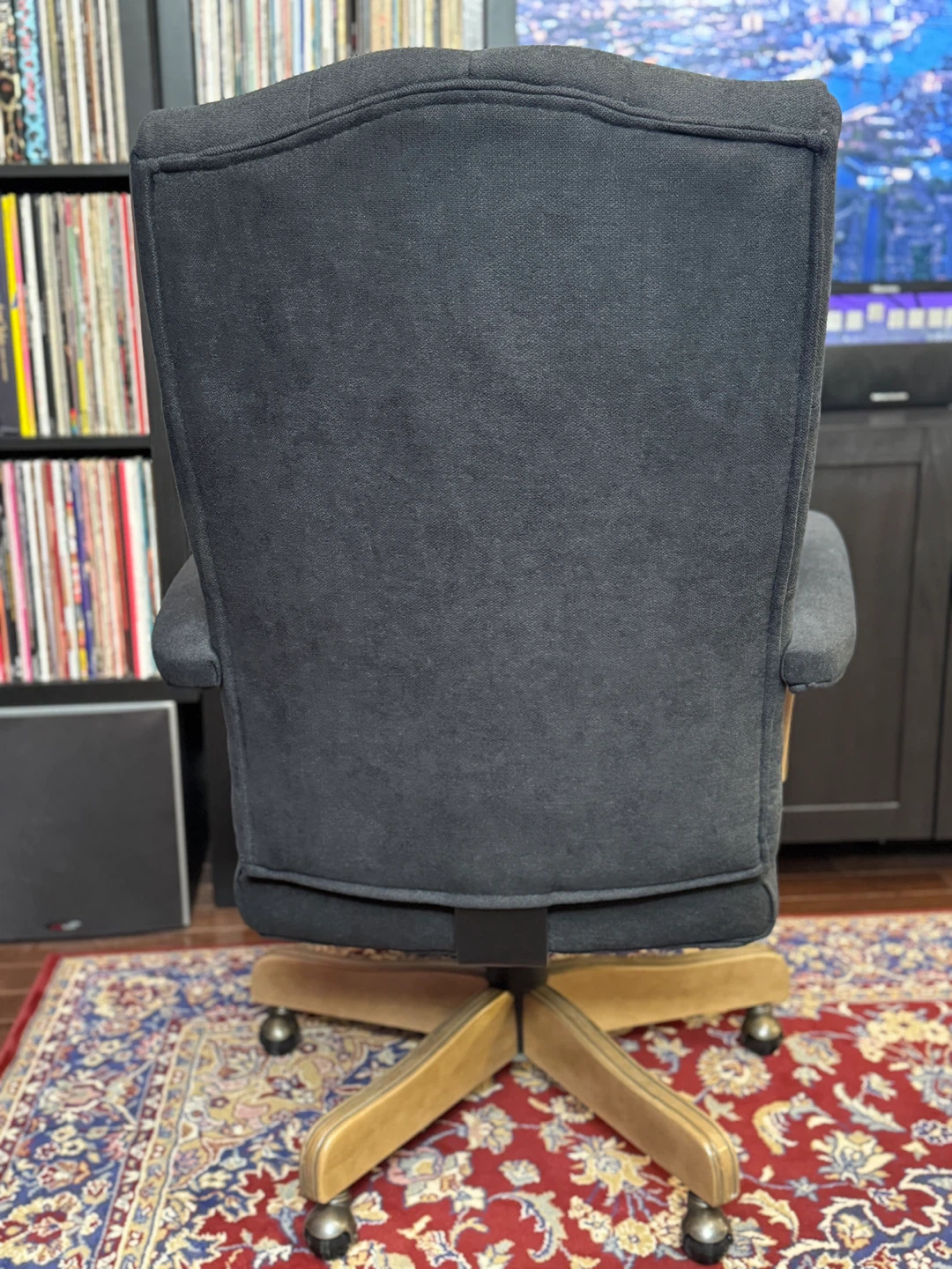 Dark Grey Upholstered Executive Office Chair with Tufted Back - photo 4