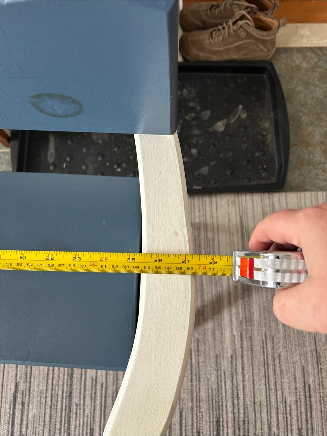 Handmade Child’s Storage Bench – Toronto Team Colours - photo 4
