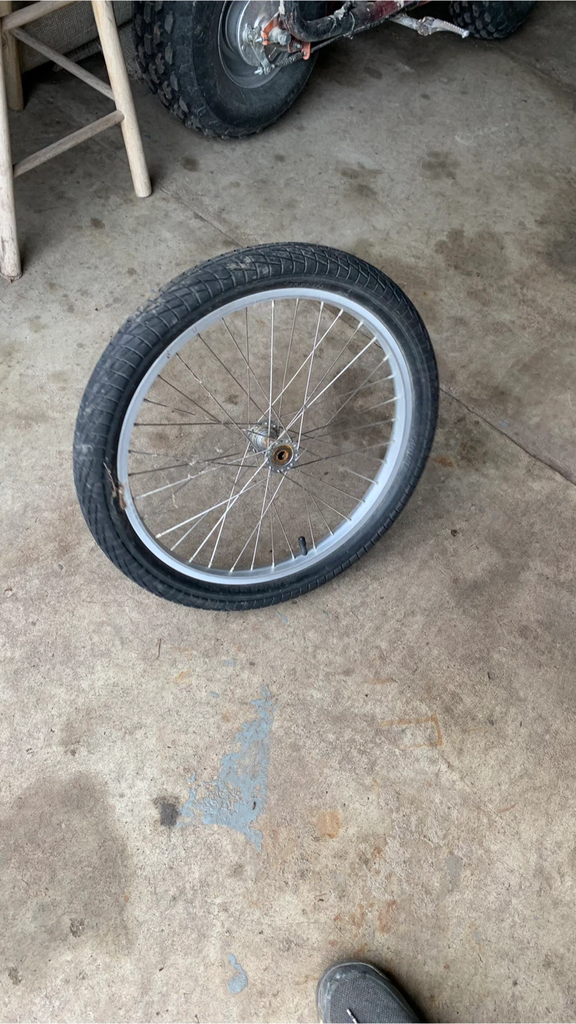 20 x 2.125 Bicycle Wheel - photo 3