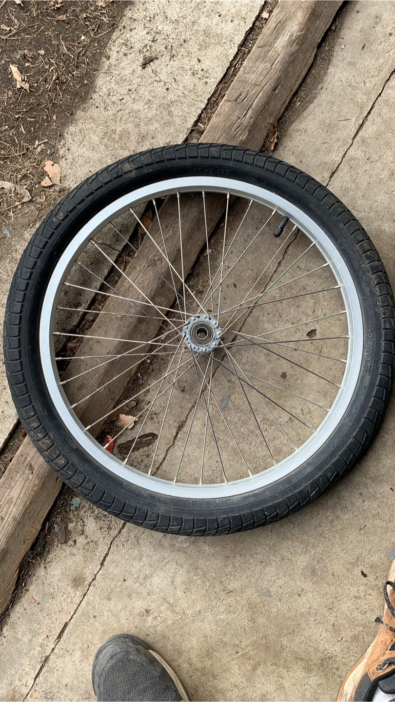 20 x 2.125 Bicycle Wheel - photo 2