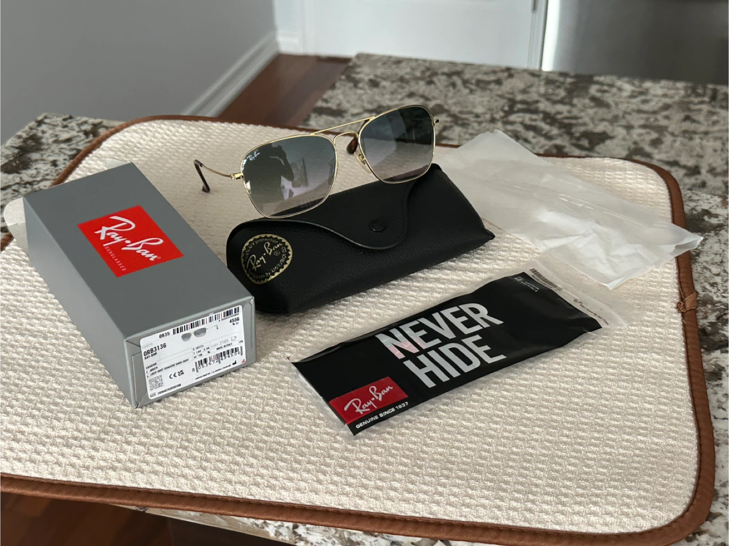 Brand New in Box Ray-Ban Caravan Sunglasses.  MADE IN ITALY 🇮🇹