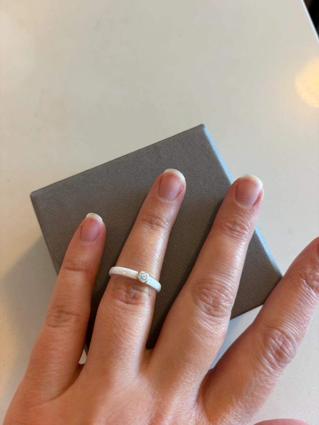 Ceramic ring with 14K gold and diamonds - Size 6 - photo 2