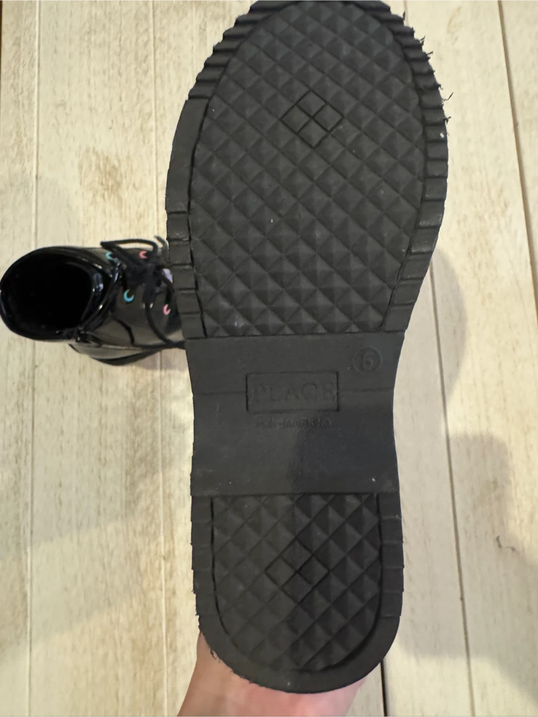 The Children's Place Black Patent Lace-Up Boots - Size 5 - photo 3