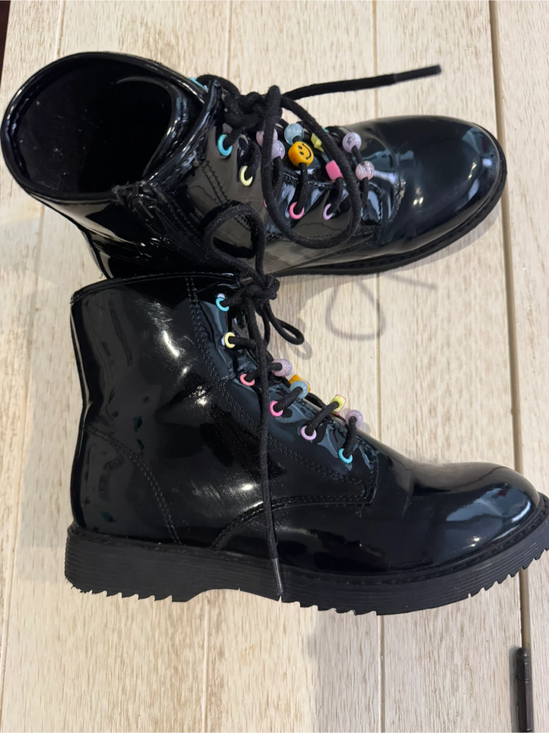 The Children's Place Black Patent Lace-Up Boots - Size 5 - photo 2
