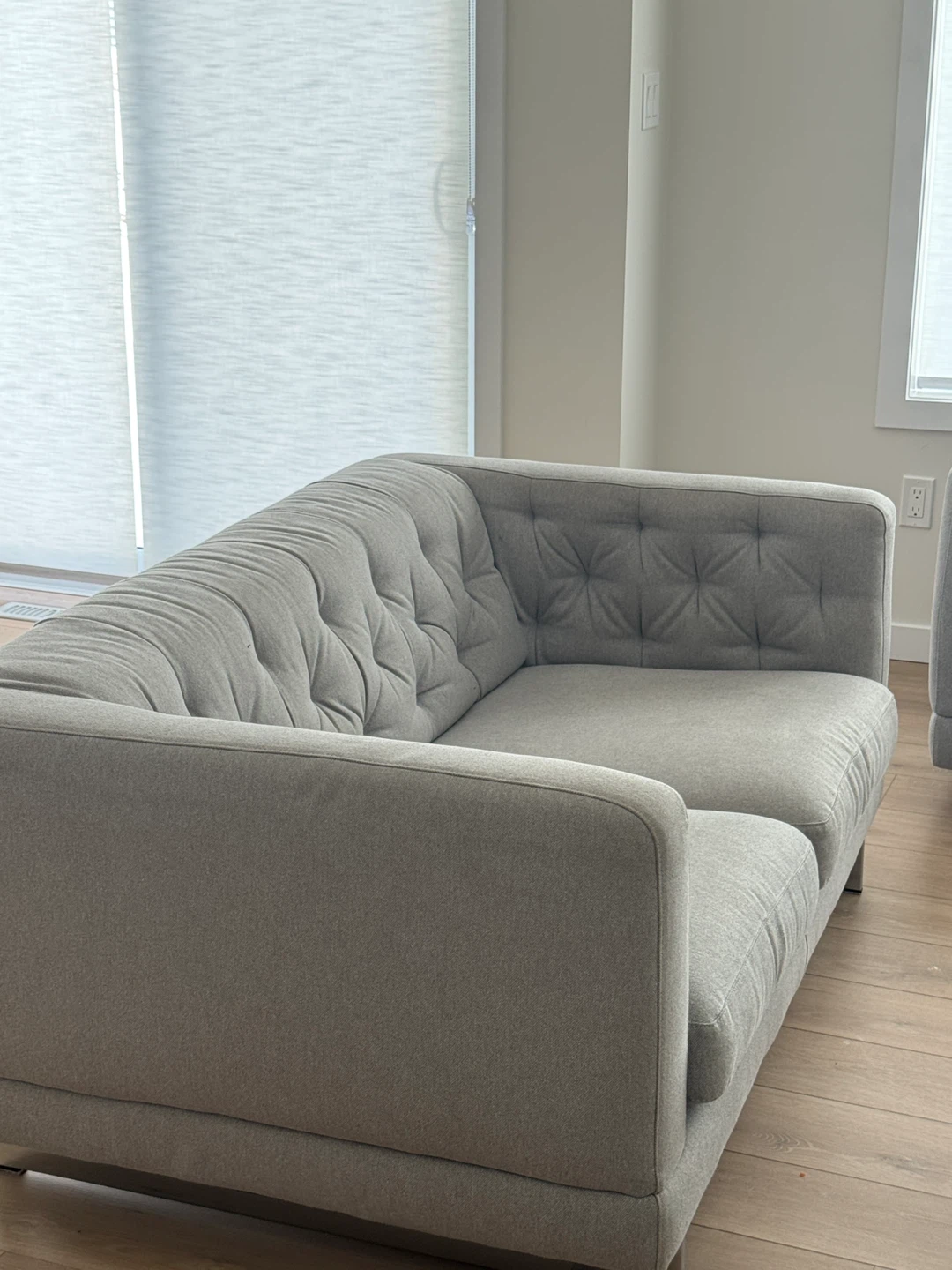 Tufted grey italsofa set with ottoman - photo 2