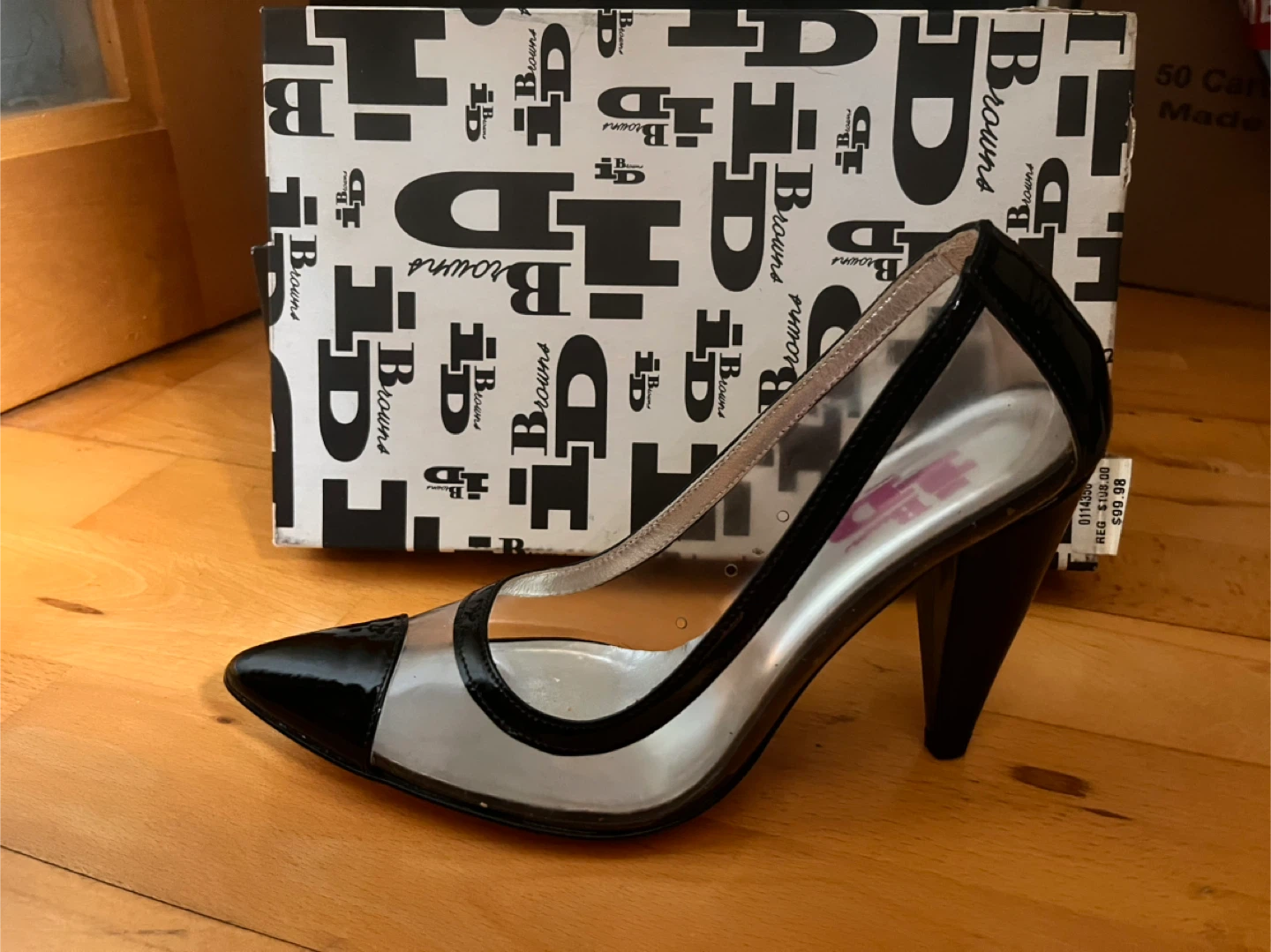 7.5 B Browns Shoes Women's VERNICE NERA Heels - Size 7.5B