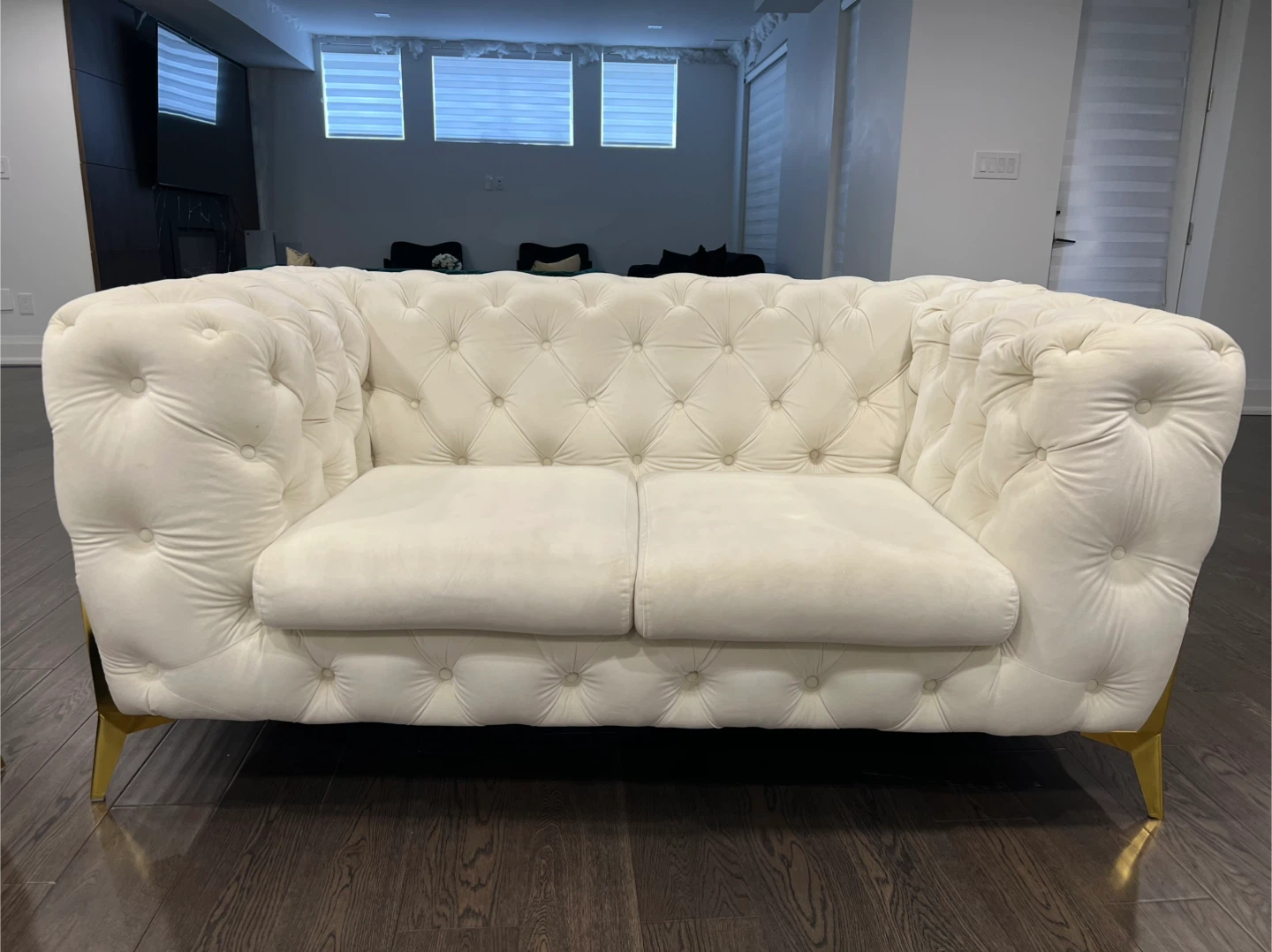 Tufted Cream Sofa set - photo 4
