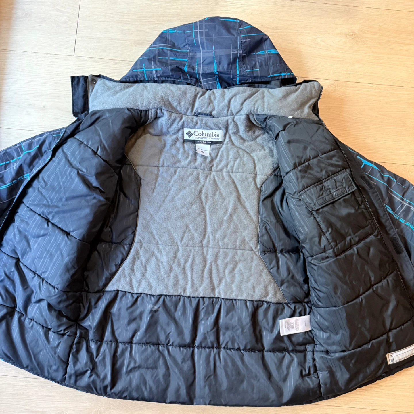Columbia Youth Winter Jacket - Size 18/20 - photo 4