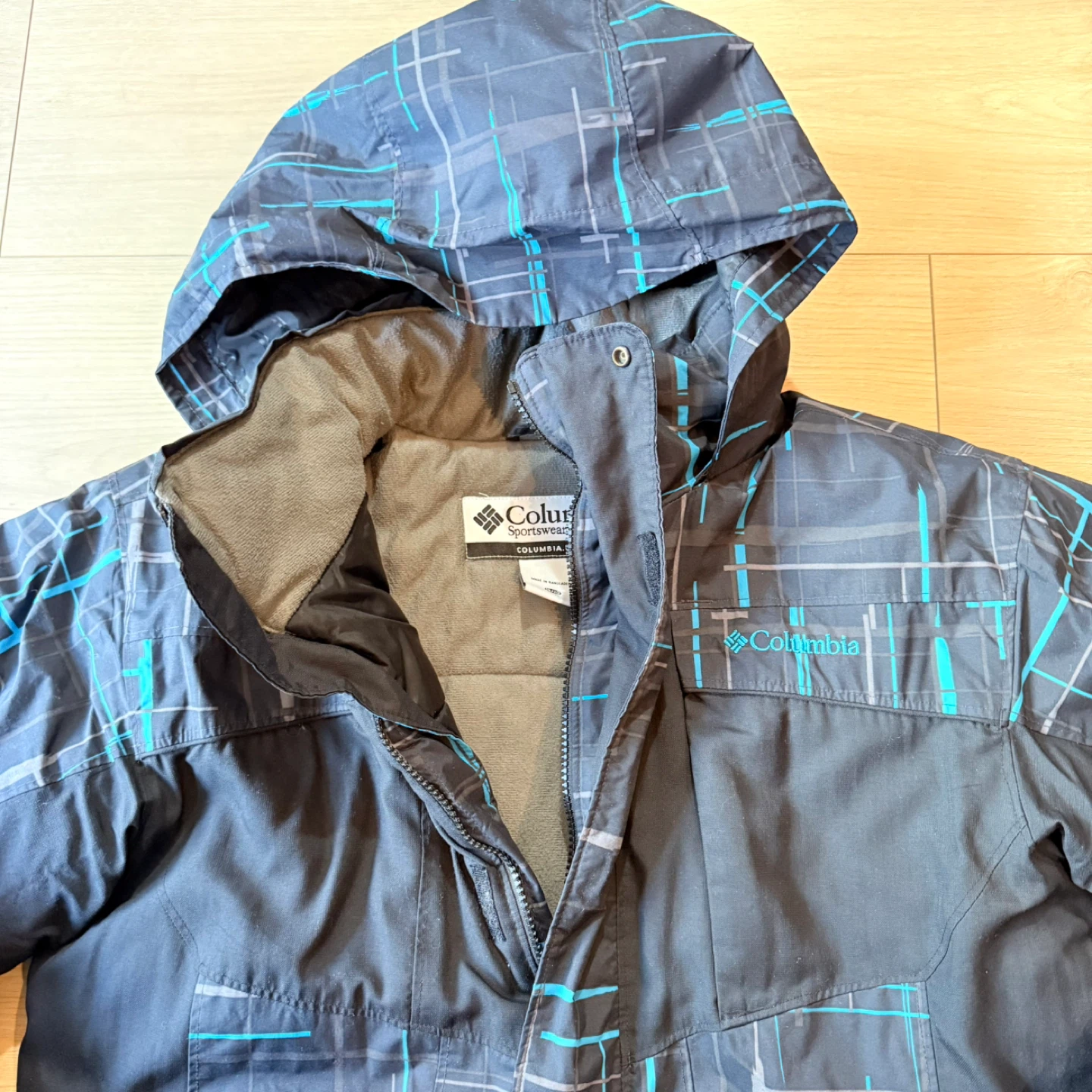 Columbia Youth Winter Jacket - Size 18/20 - photo 2