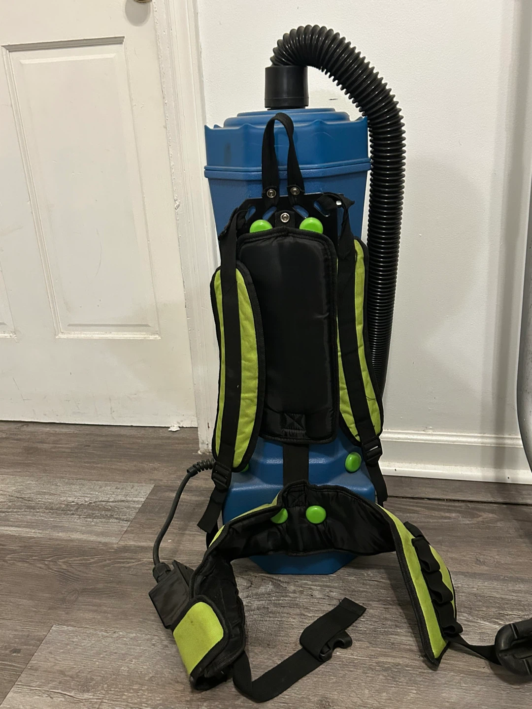 Global Industrial Backpack Vacuum Cleaner - photo 2