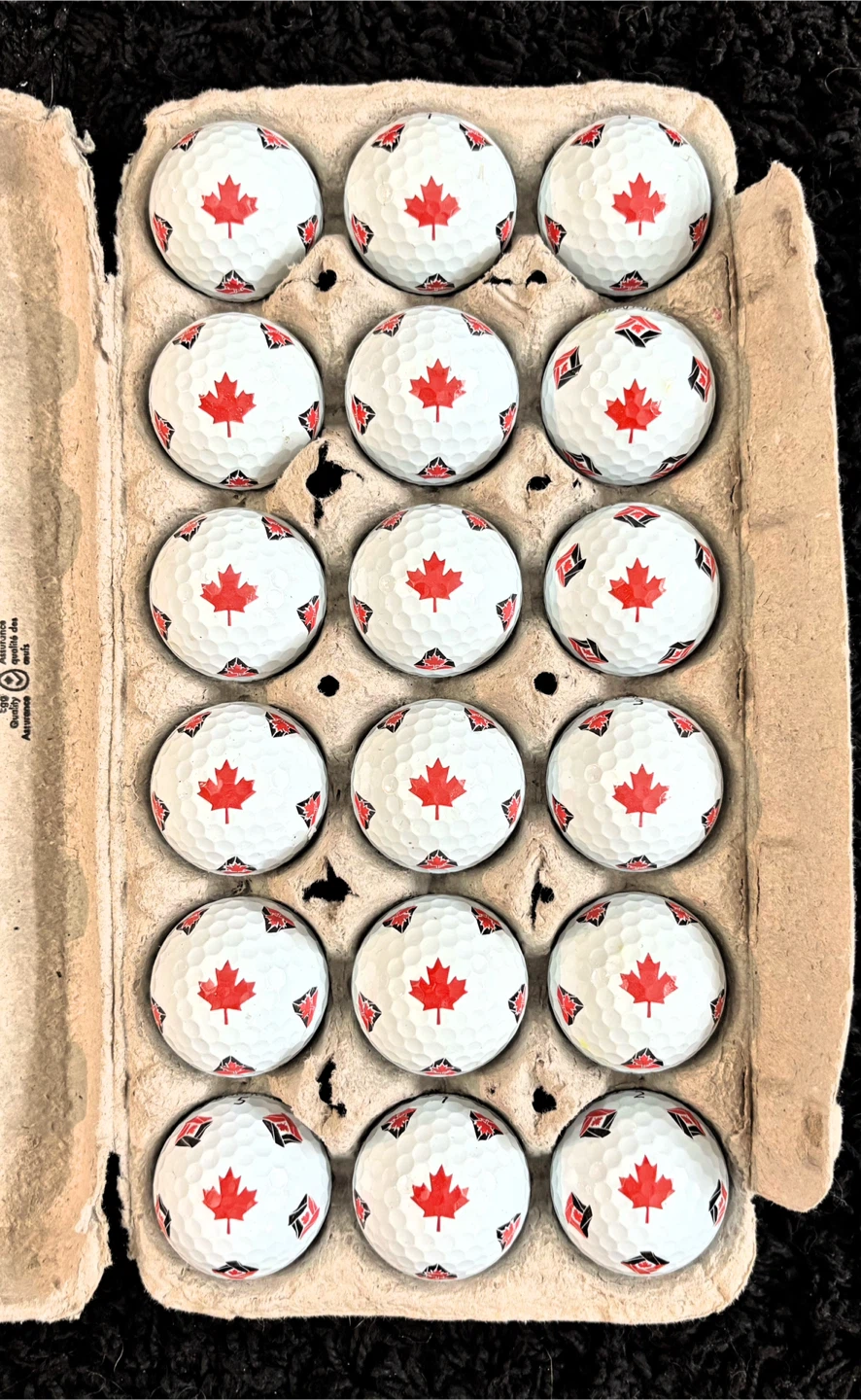 18 Taylormade TP5 Pix Canada Edition Golf Balls - photo 3