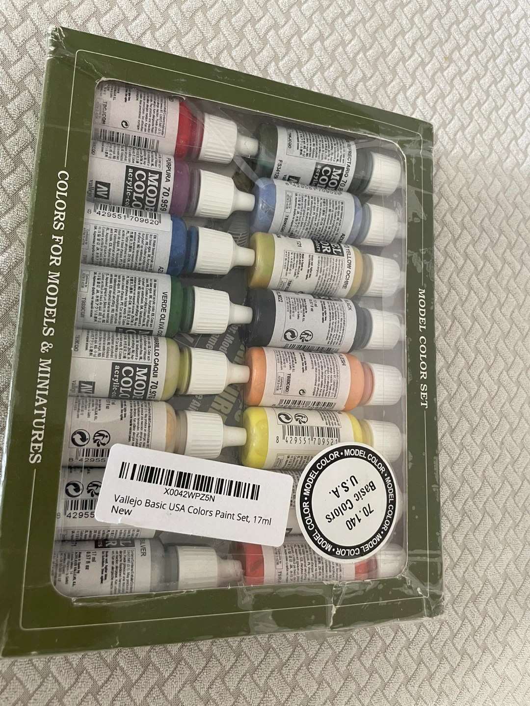 Vallejo Basic USA Colors Paint Set - 17ml - photo 2