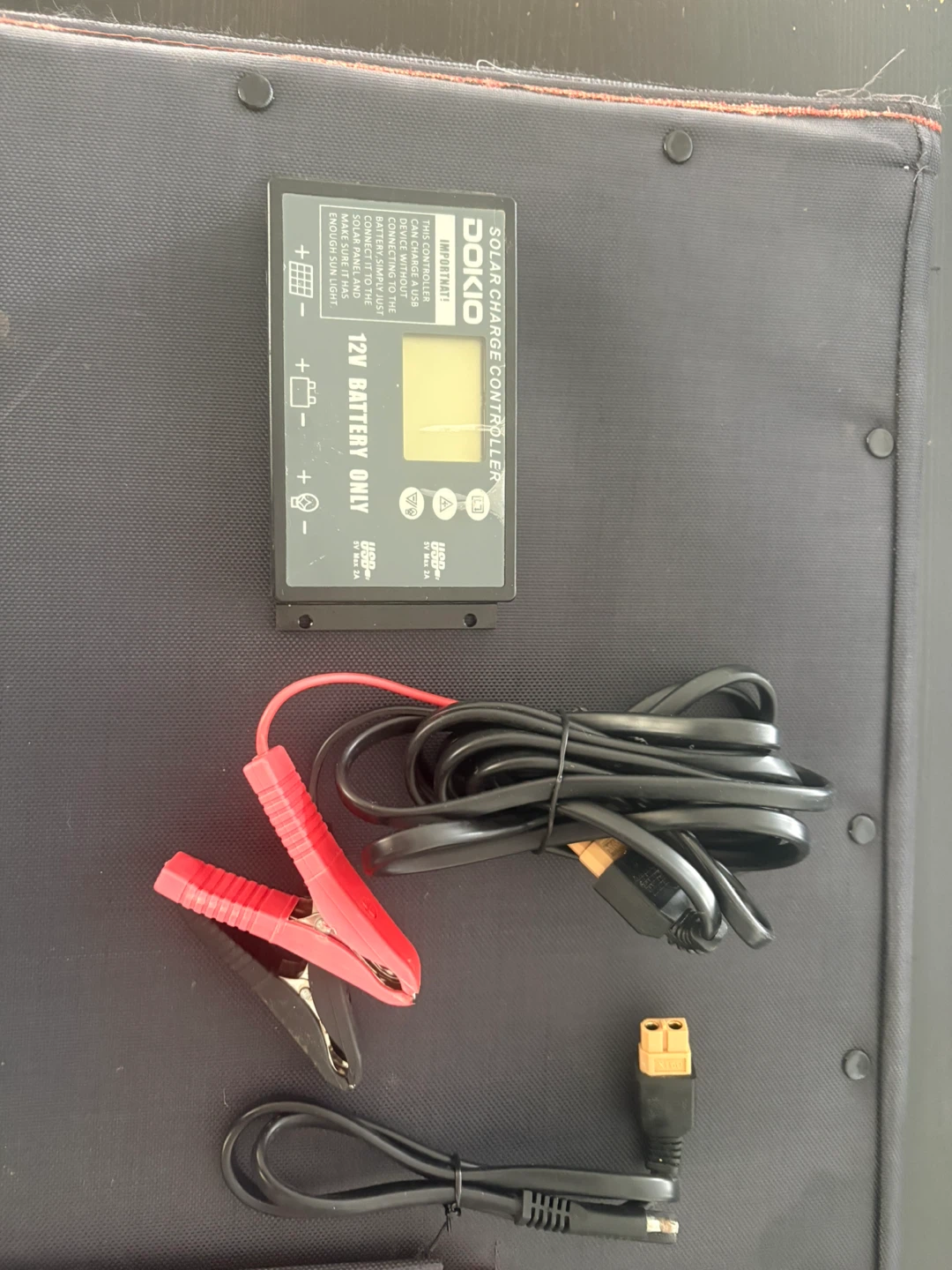 DOKIO Solar Charge Controller and Foldable Solar Panel Kit - photo 2
