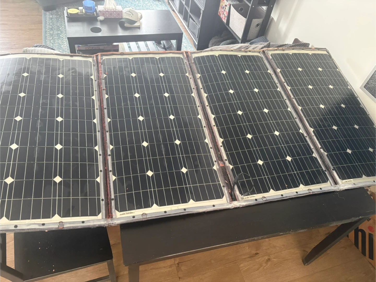 DOKIO Solar Charge Controller and Foldable Solar Panel Kit - photo 3