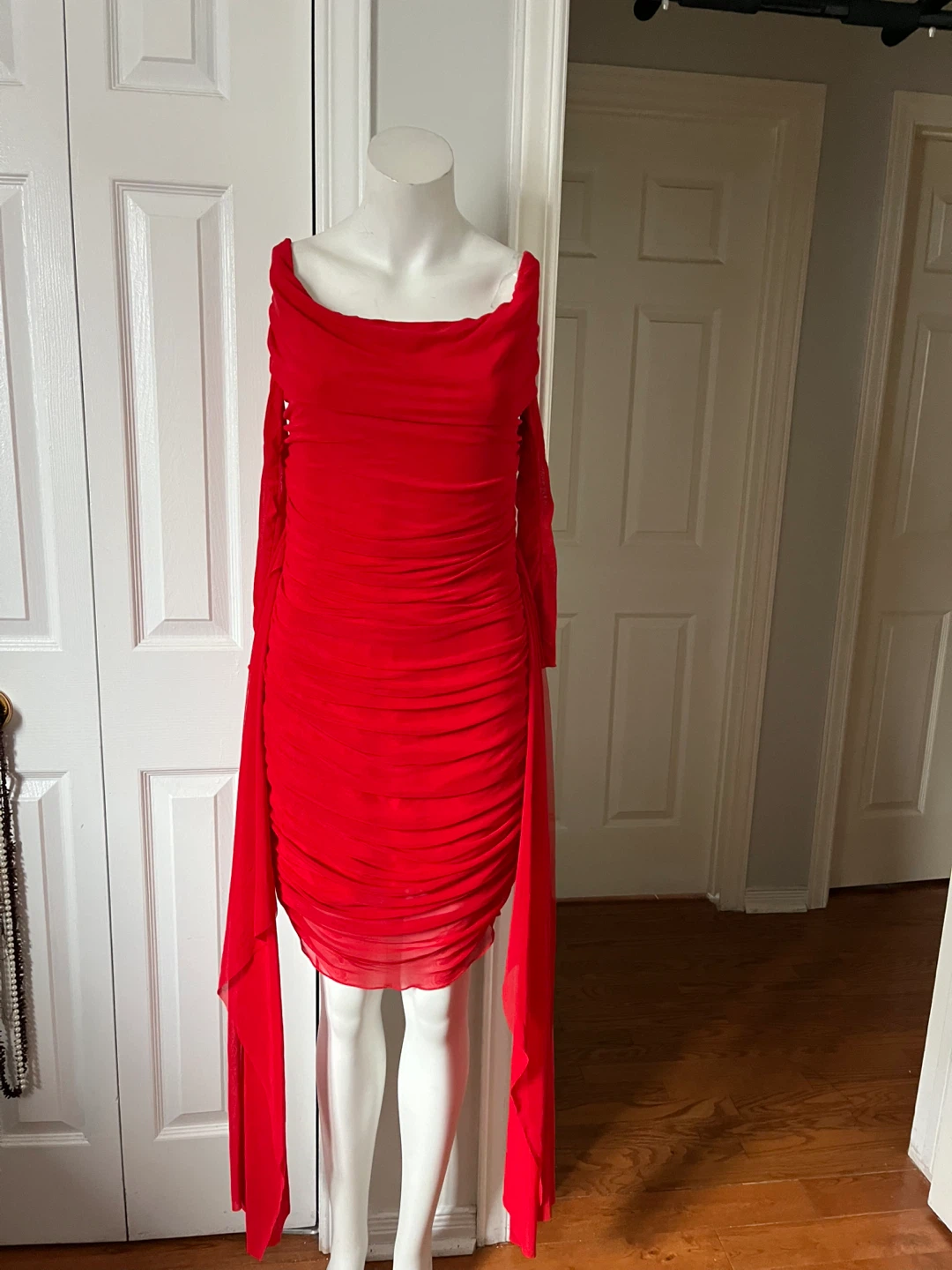 Women's Red Ruched Off-the-Shoulder Mini Dress - photo 2