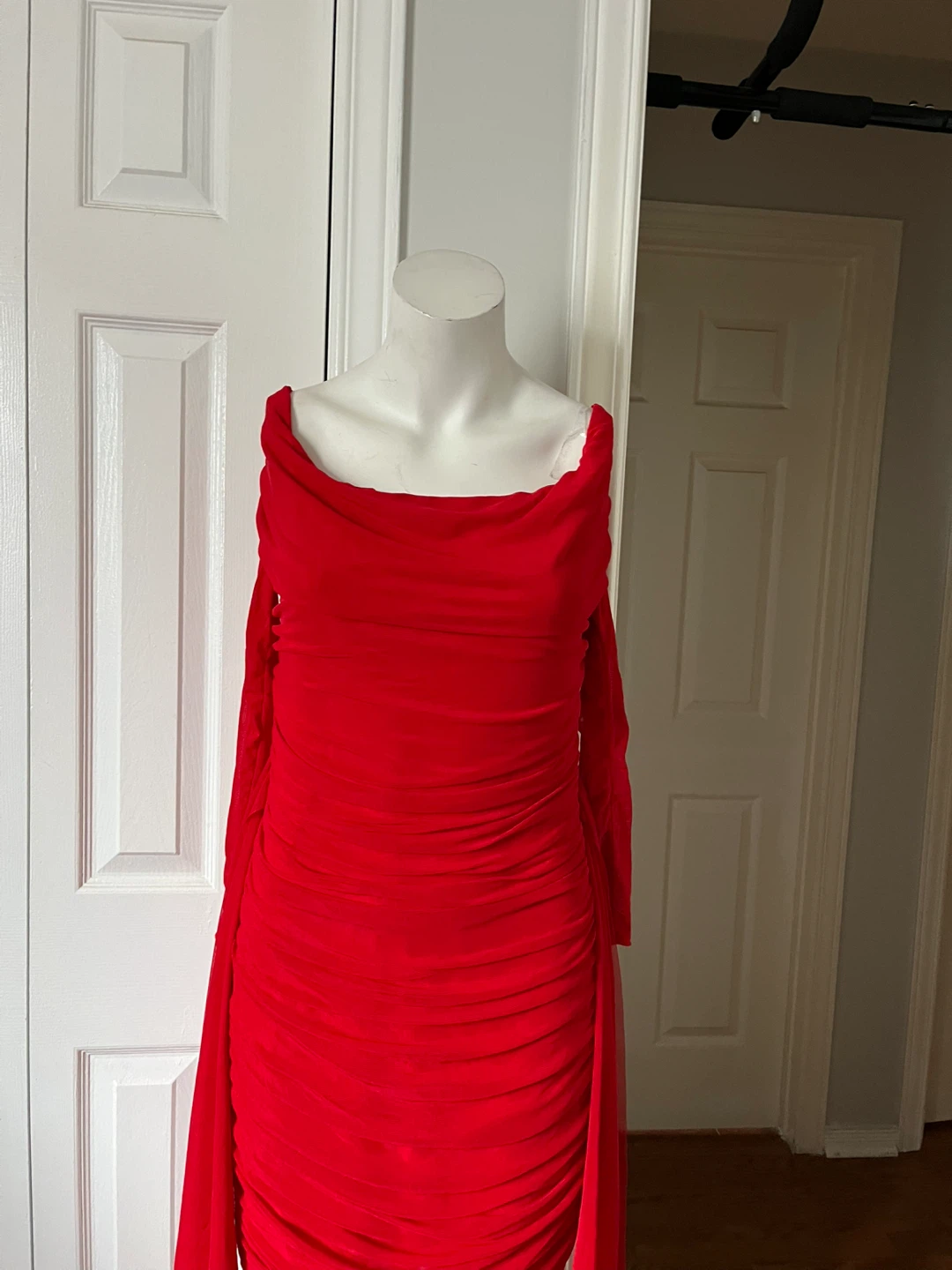 Women's Red Ruched Off-the-Shoulder Mini Dress - photo 3