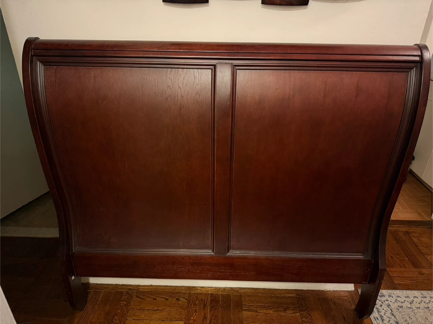 Sleigh Headboard - Dark Cherry Wood - photo 2