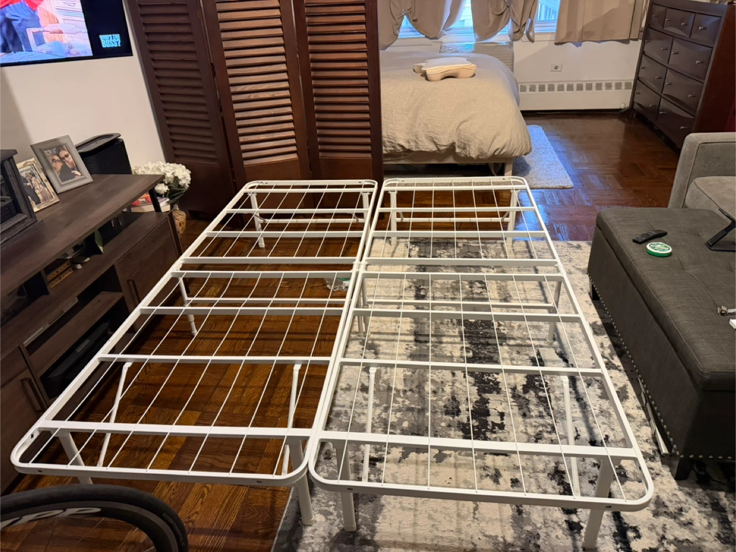 Zinus Queen SmartBase Mattress Frame for Queen bed - photo 3