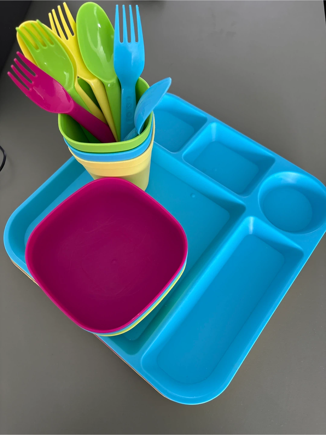 Kids Reusable Plates and Cutlery Set