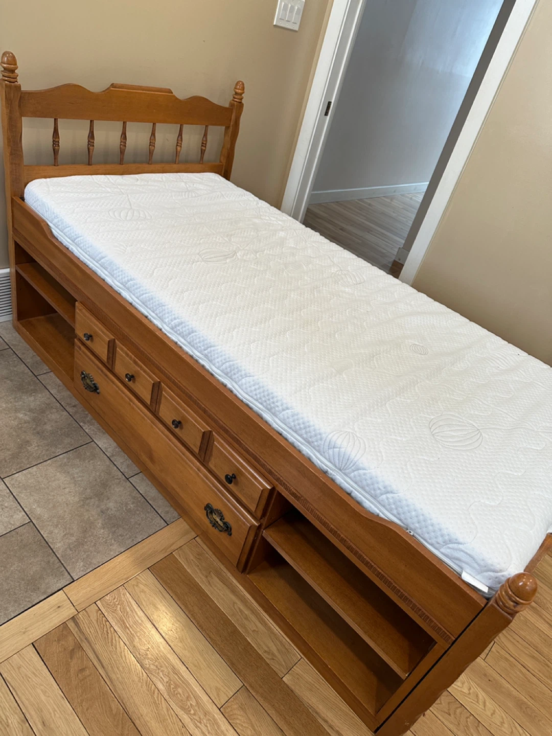 Solid Wood Twin Captain’s Storage Bed Set (CAN DELIVER)