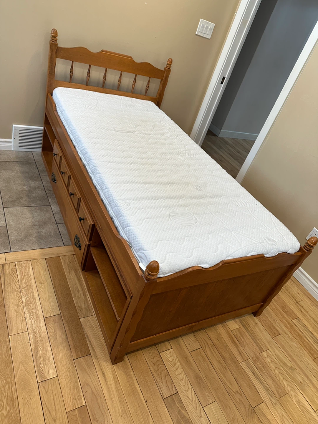 Solid Wood Twin Captain’s Storage Bed Set (CAN DELIVER) - photo 4
